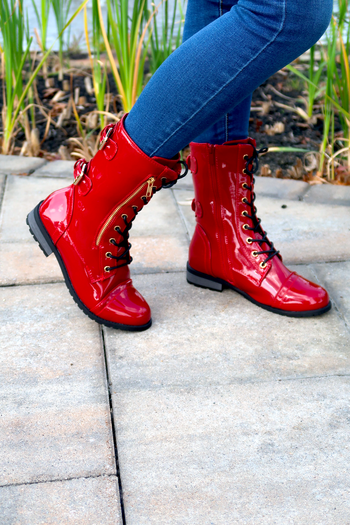 Women&#39;s Patent Color Buckle Strap Style Combat Boots